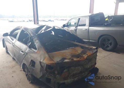 2016 Hyundai Sonata Hybrid Se from USA, damaged, VIN KMHE24L11GA009138